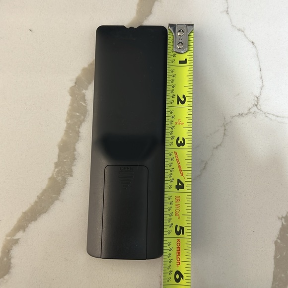 Universal Black Remote Control - Picture 5 of 6